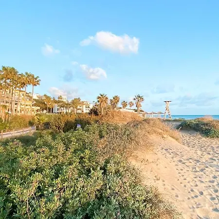 Romana Playa Апартаменты *